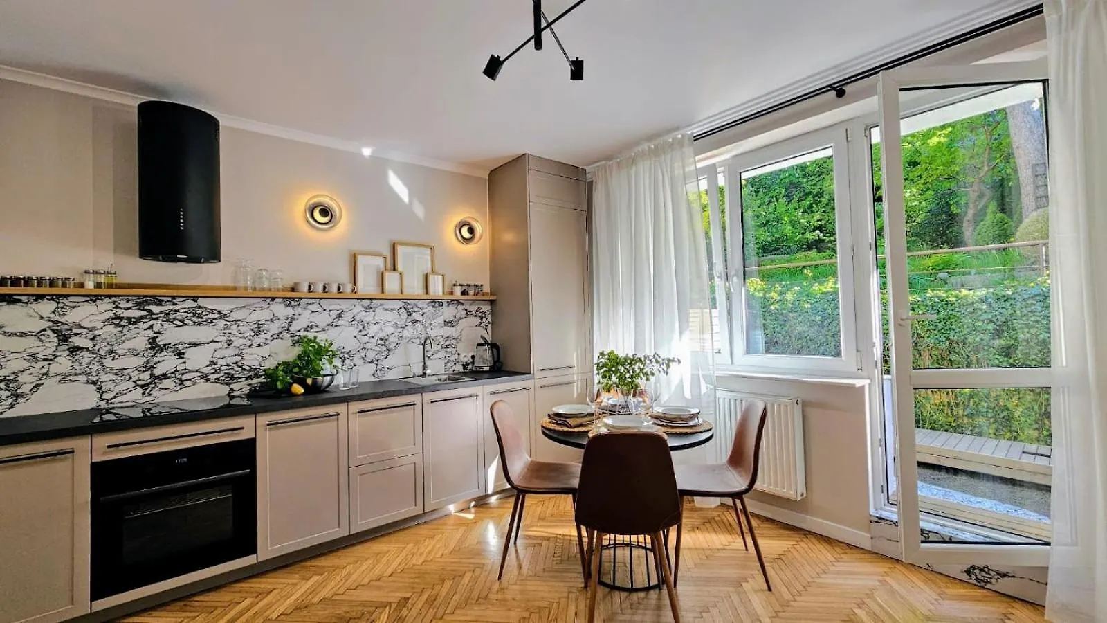 Nest Sopot, Garden Apartment With Bathtub, Apartament Z Ogrodkiem I Wanna